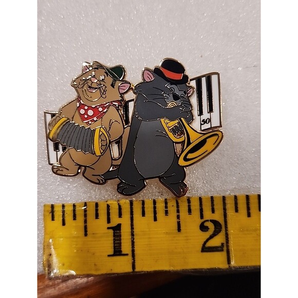 Disney Pin The Aristocats 50th Anniversary Peppo and Scat Cat DSSH LE 400 143611 - Picture 5 of 7